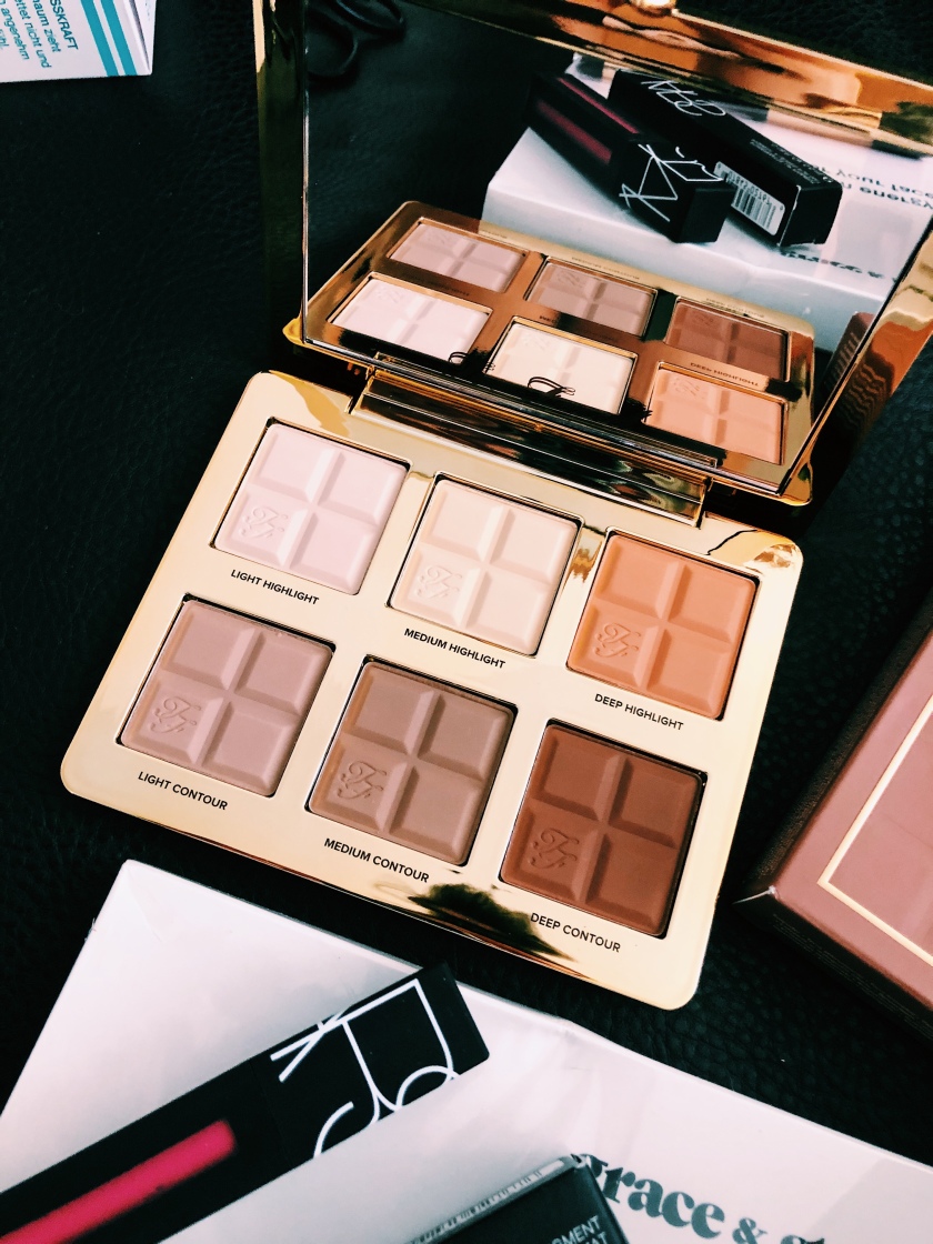 Too Faced Cocoa Contour Palette